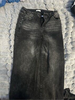 Classic High-Waist Black Wash Women's Jeans
